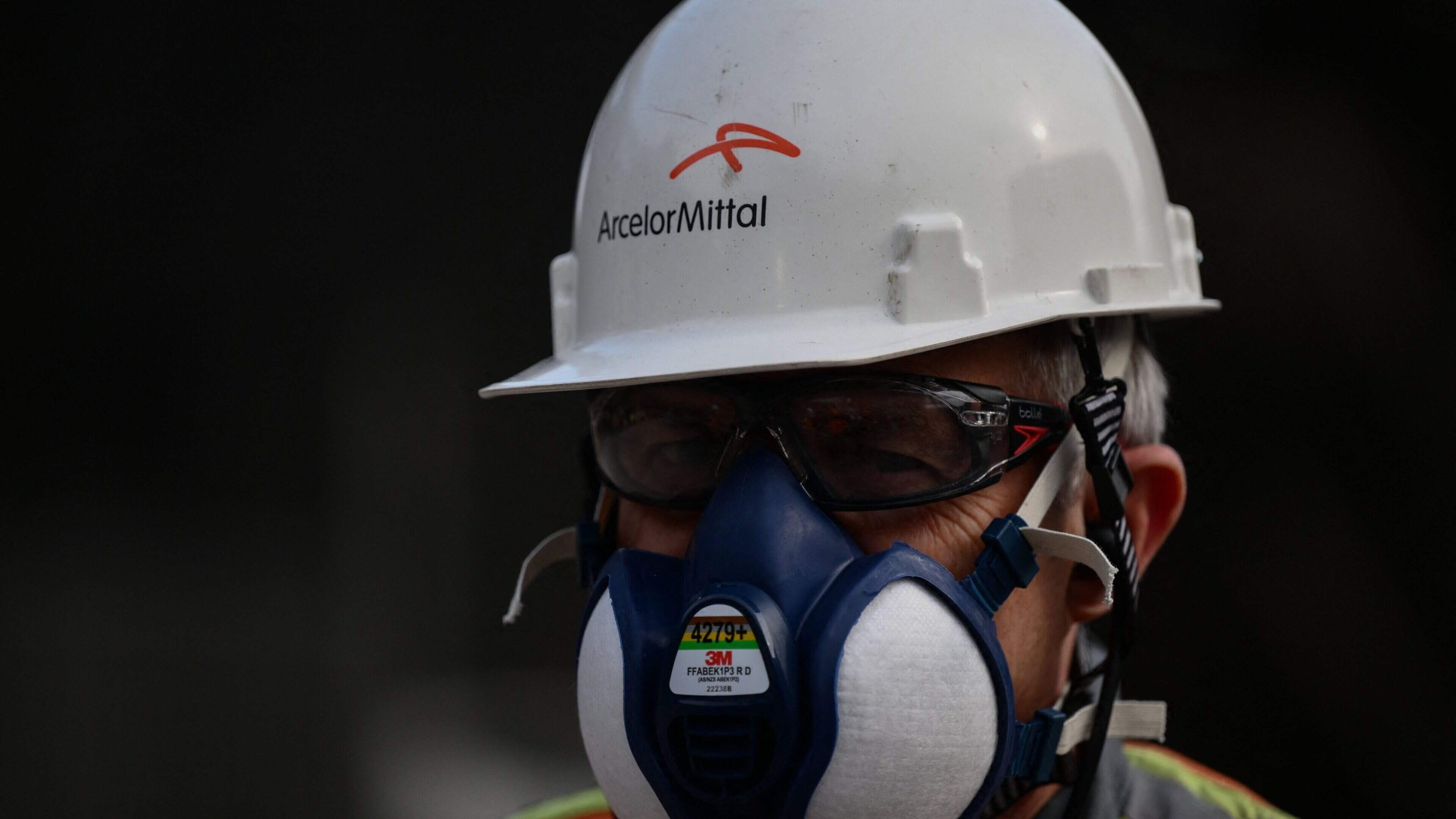 ArcelorMittal verhoogt Europese staalproductie, herstart hoogovens door tariefmuur EU